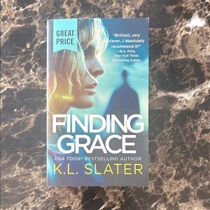 Finding Grace by K.L. Slater - Paperback
